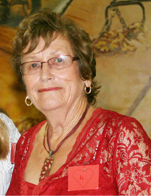 CHARITABLE LADY: Lorna Hicks offers a helping hand to Emerald residents through the Neighbourhood Centre. file CHARITABLE LADY: Lorna Hicks offers a helping hand to Emerald residents through the Neighbourhood Centre. file